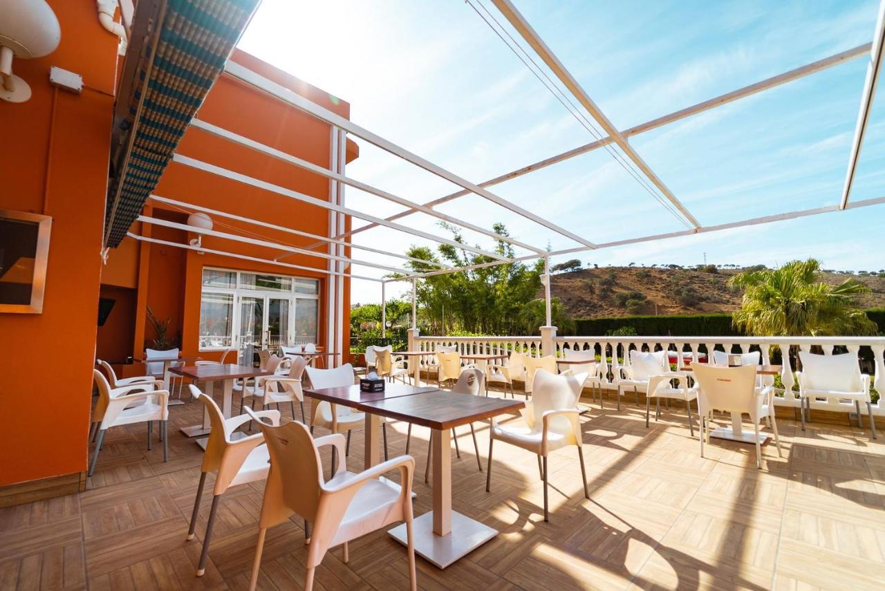 Kampaoh Costa Del Sol Hotel Almayate Bajo Exterior photo
